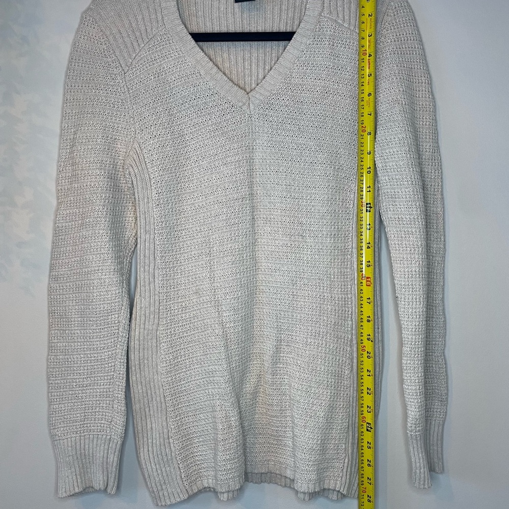 Calvin Klein Jeans Soft 100% Cotton V-Neck Sweater - Picture 2 of 13